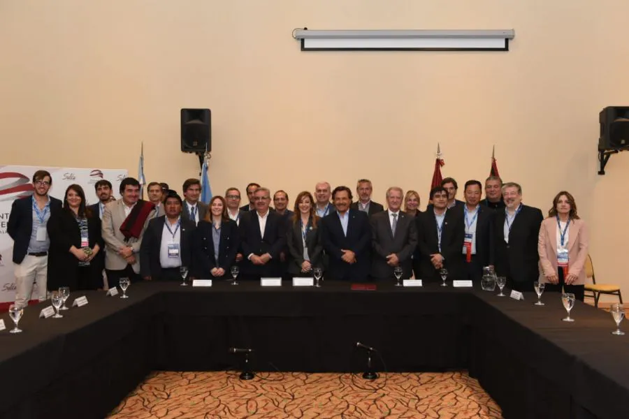 91145-salta-y-catamarca-crearan-el-corredor-minero-turistico-en-la-puna