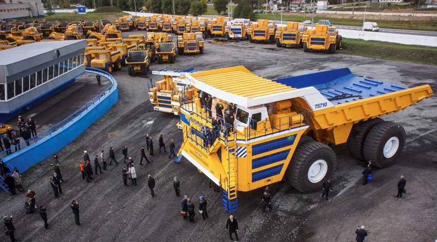 BELAZ-75710