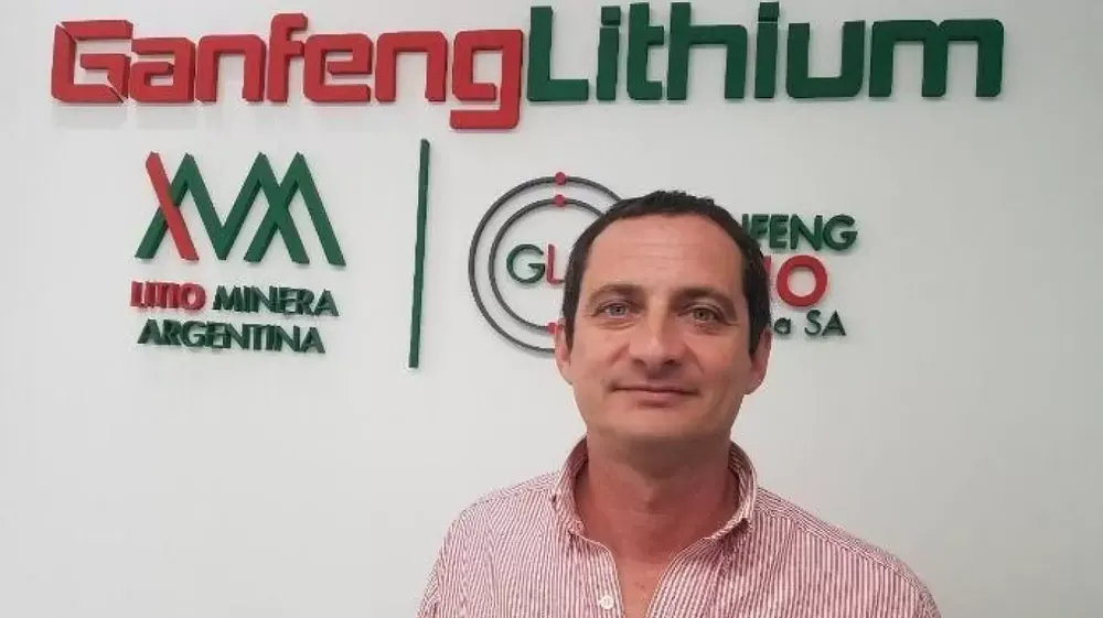 64e008c9ac1d7__1366x766