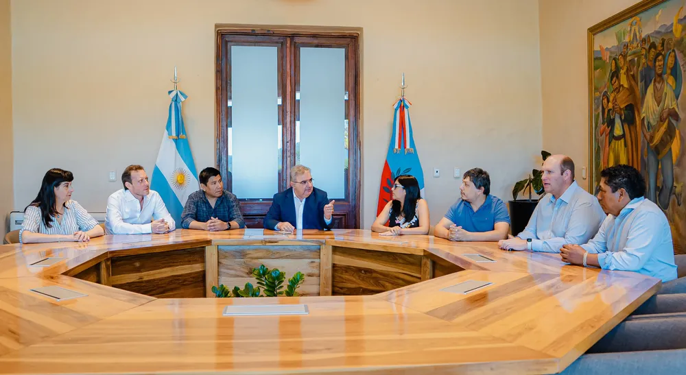 el_gobernador_e_intendentes_del_oeste_coordinan_obras_con_recursos_de_la_mineria