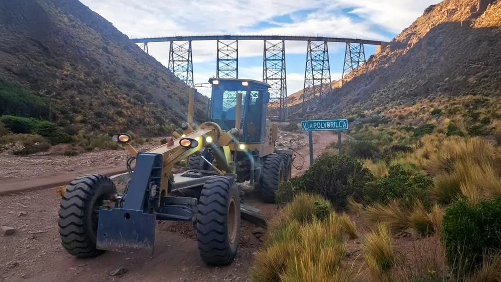 vn_salta_rn_40_perfilado._en_salta_vialidad_nacional_realizo_trabajos_de_conservacion_en_diferentes_rutas_nacionales