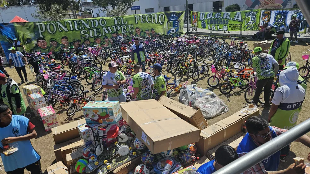 512d3d1f-4e93-4aea-8a9f-232ed531f1ea