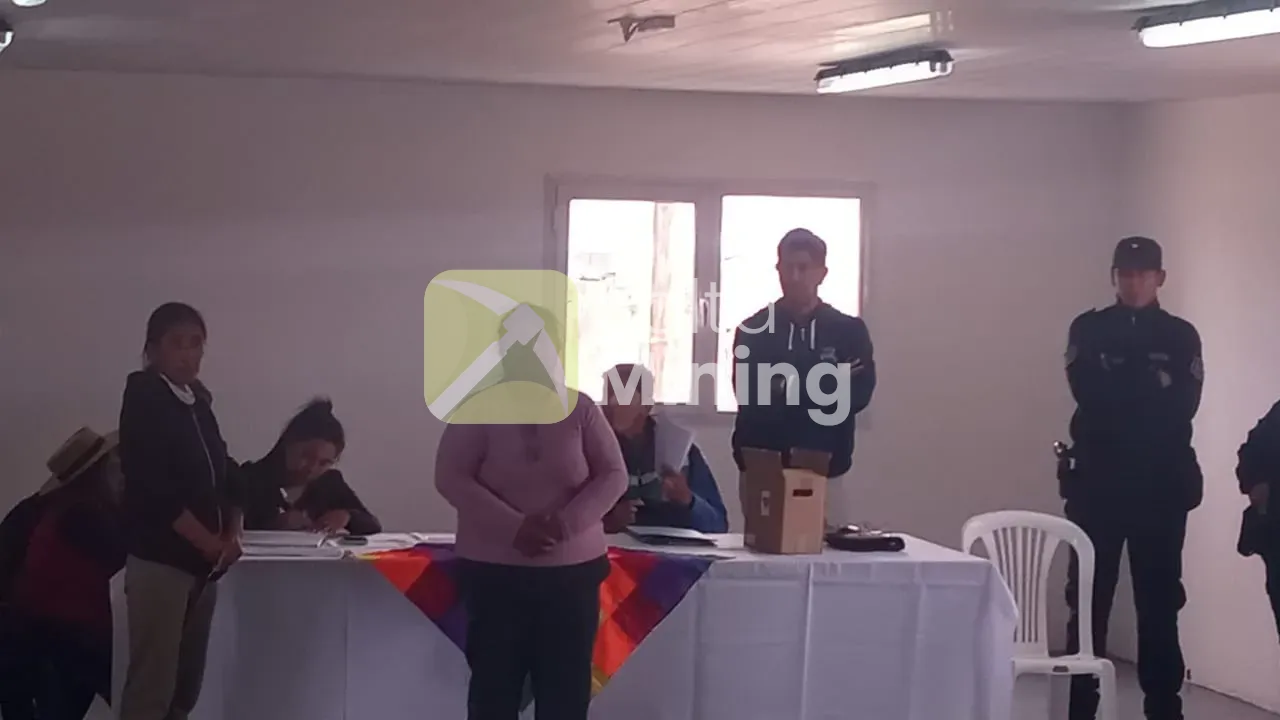 ca9b03cc-6817-4768-91b3-caf6202953a8