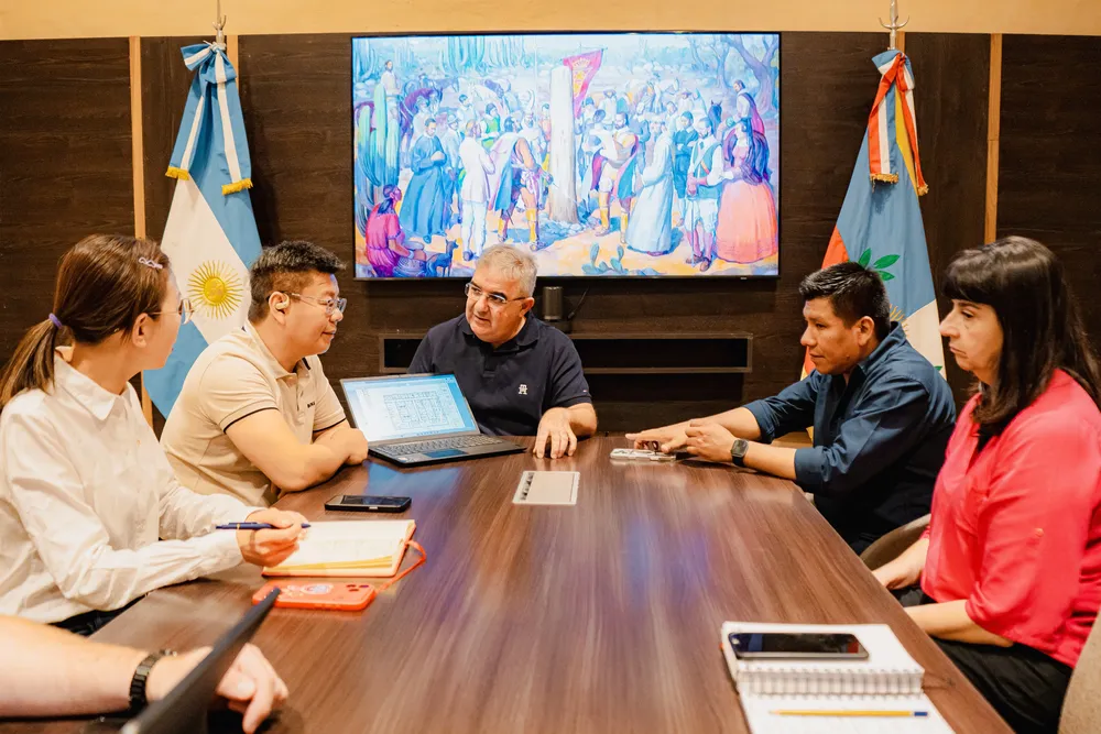 avanza_el_proyecto_del_hospital_para_palo_blanco_con_financiamiento_del_fideicomiso_minero