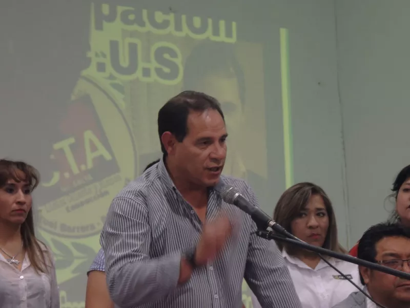 77854-murio-miguel-barrera