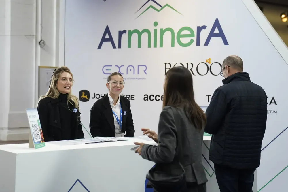 Arminera - expo - visitantes 1