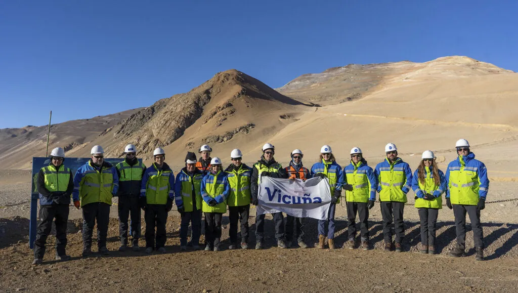 primera-visita-del-directorio-vicuna-corp-1024x579