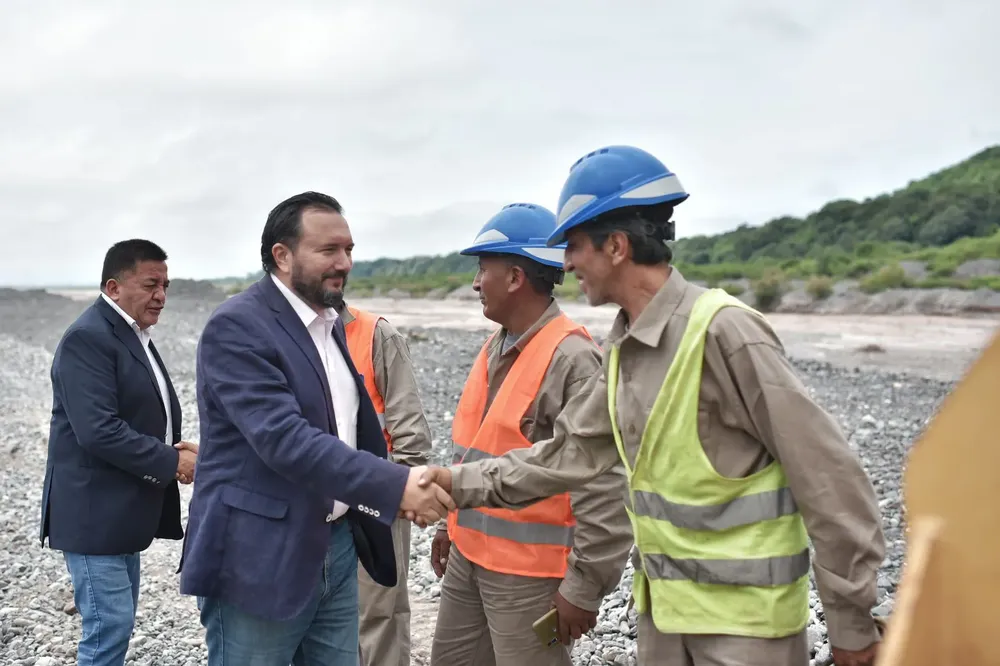 fa061b7c-7d96-48ea-85c4-585a6a77a58b