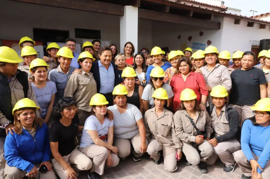 92324-mas-de-250-mujeres-y-diversidades-participaran-de-los-nuevos-cursos-del-programa-constructoras-20231011142721 (1)