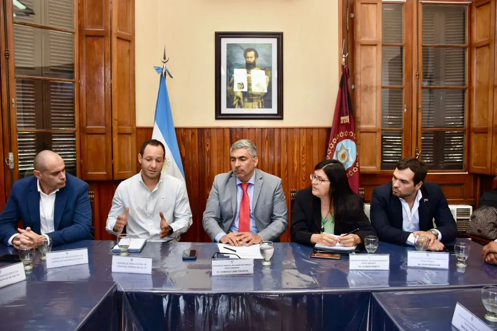 WhatsApp-Image-2025-12-11-at-11.10.45-copia