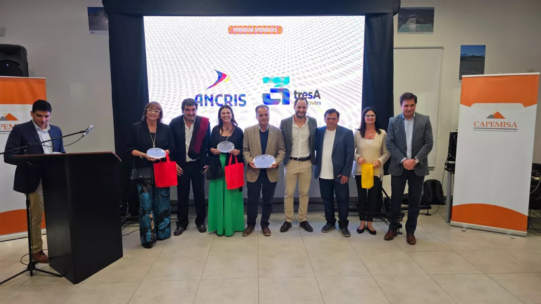 104821-el-gobierno-se-unio-a-la-celebracion-de-los-15-anios-de-la-camara-de-proveedores-mineros