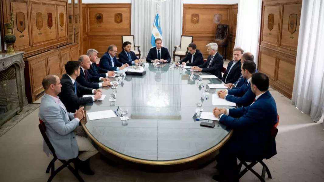25182-tras-reunion-con-saenz-nacion-garantiza-inversiones-para-los-ramales-c14-y-c15