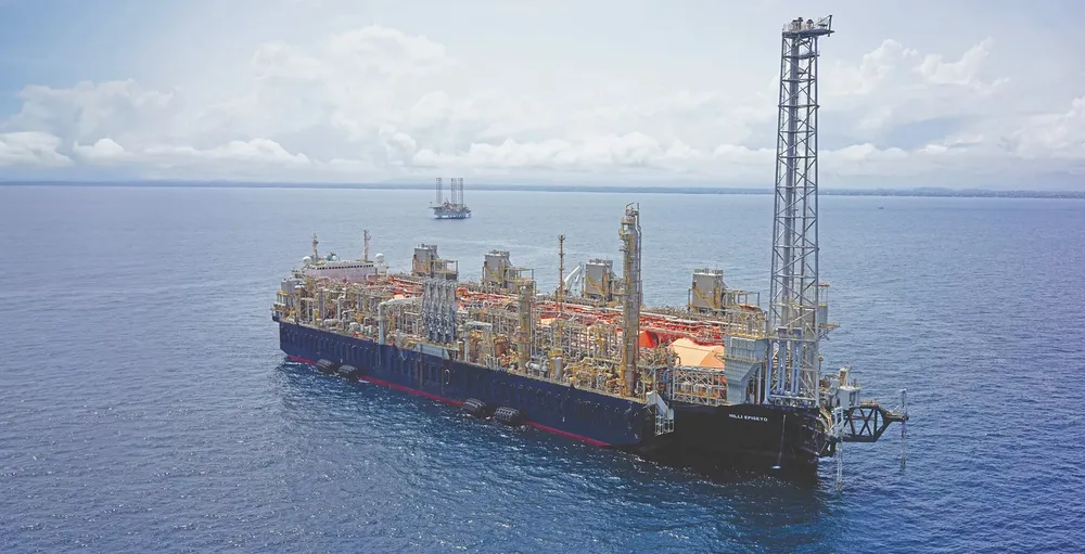 nota-paeygolarbuquelicuefaccion-01