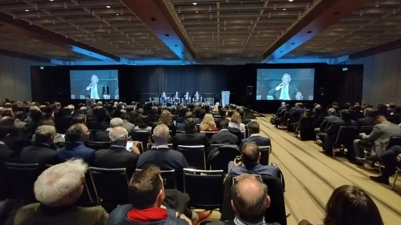 2482e48e4e42cc8e676e03aa1504f3d2_L