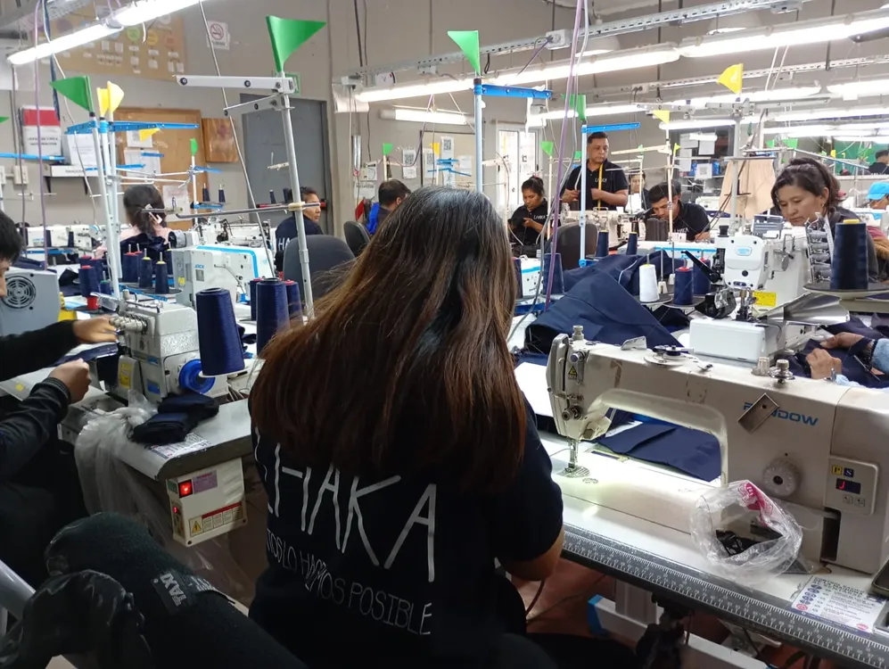 La minería abre una nueva puerta para LHAKA, la fábrica wichí que aprendió a competir