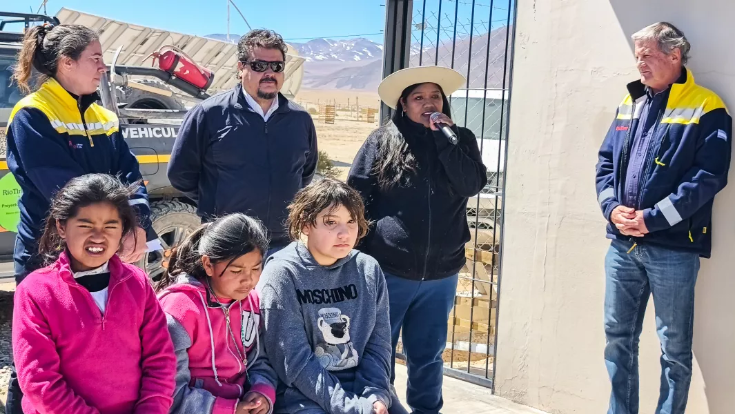 14119-el-area-operativa-de-san-antonio-de-los-cobres-recibio-una-nueva-ambulancia
