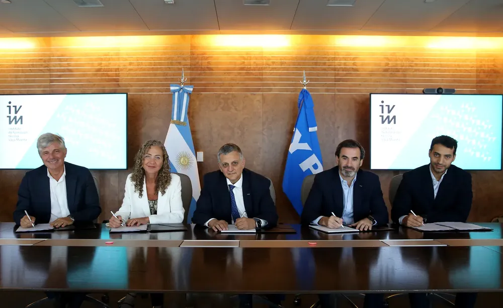 ypf_ivm_ firma