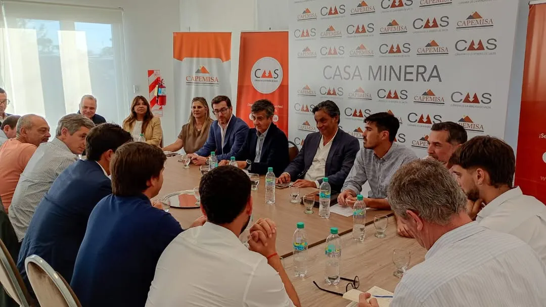 🤝 Reunión institucional con la Cámara de Minería de Salta🏛️ Las nuevas autoridades del Ministe