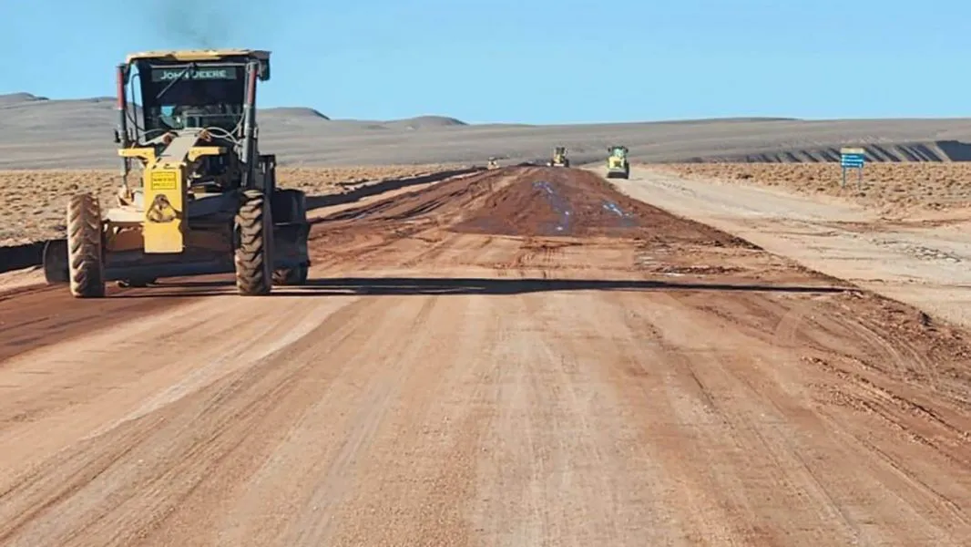 95037-continua-la-obra-de-optimizacion-de-un-segundo-tramo-de-la-ruta-provincial-27