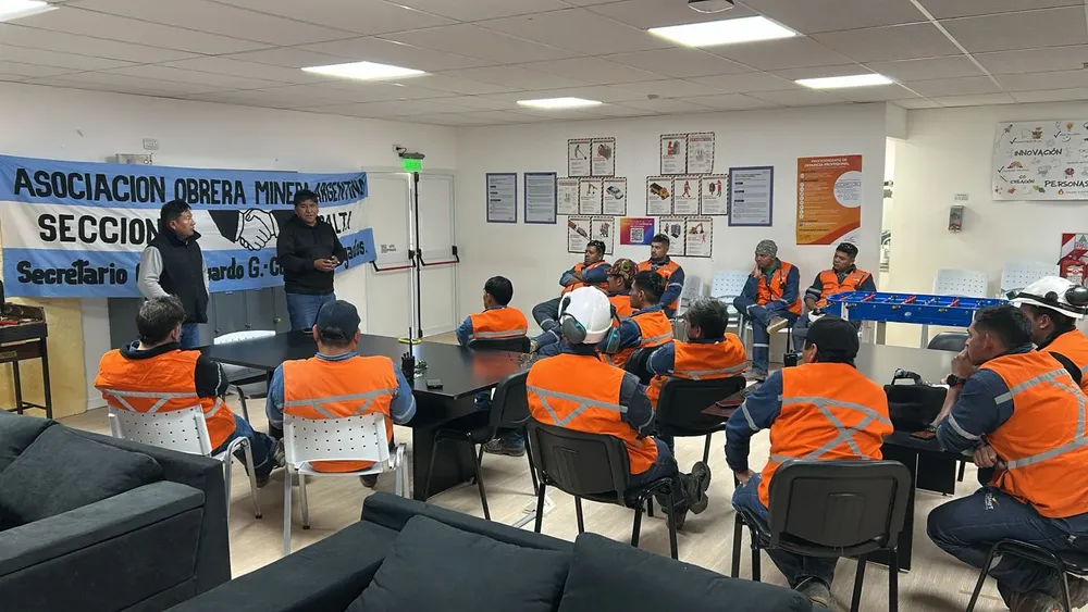 WhatsApp Image 2025-03-07 at 18.31.54