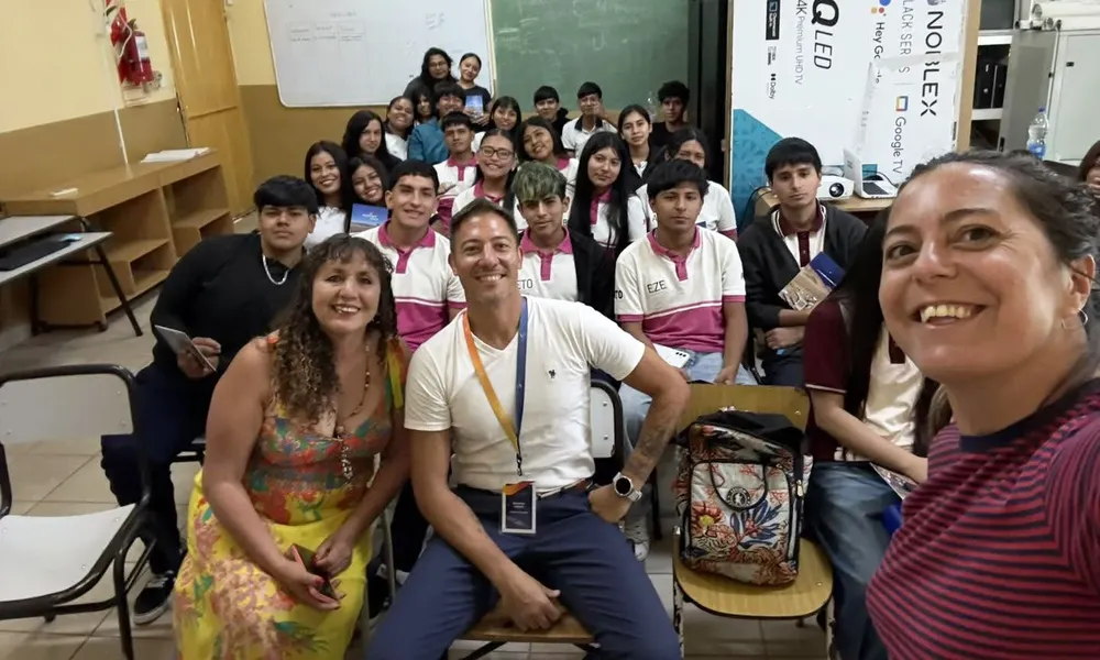 Representantes del Ministerio de Educación y Eramet Eramine.