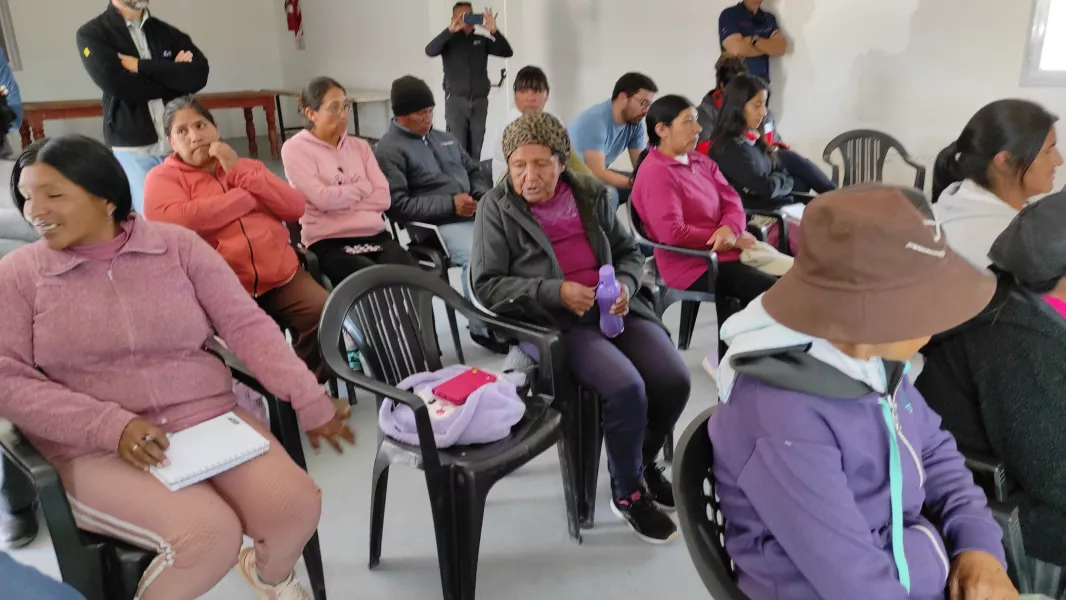 15294-el-gobierno-comunidad-y-empresas-se-reunieron-en-la-mesa-de-trabajo-social-en-olacapato