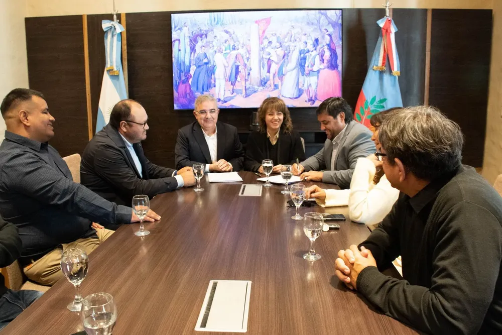 el_gobierno_fortalece_la_articulacion_con_el_sector_minero_para_realizar_mejoras_en_escuelas_de_la_puna