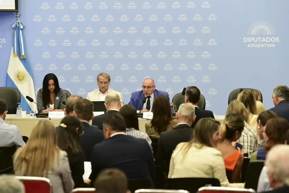 aaudienciaglaciares270326