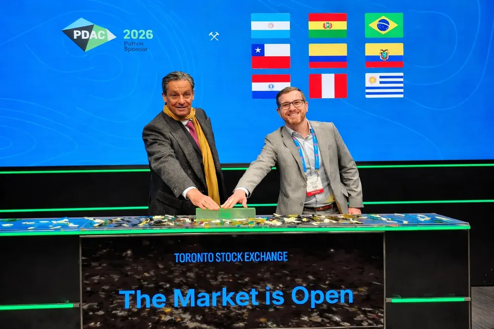 El ministro de Producción y Minería, Ignacio Lupión; junto al coordinador General de Minería y Energía, Juan José Martínez