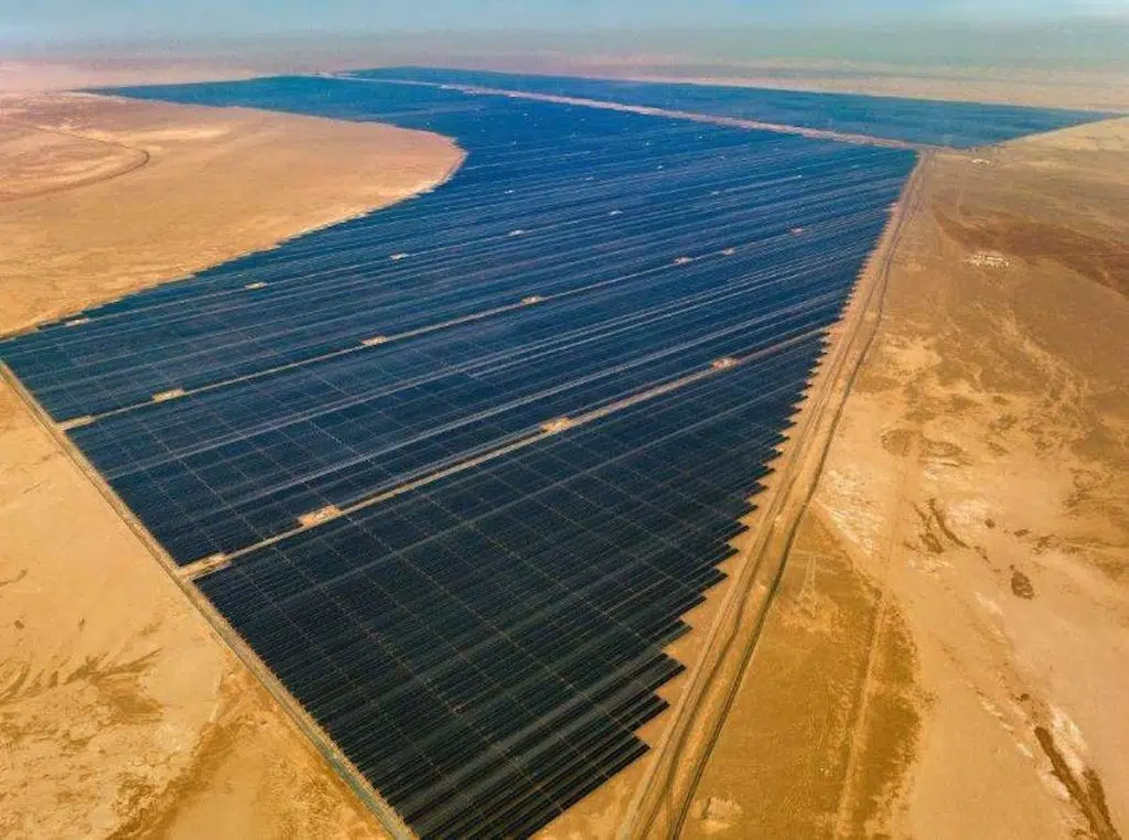 planta-solar-Al-Dhafra-1024x762.jpeg