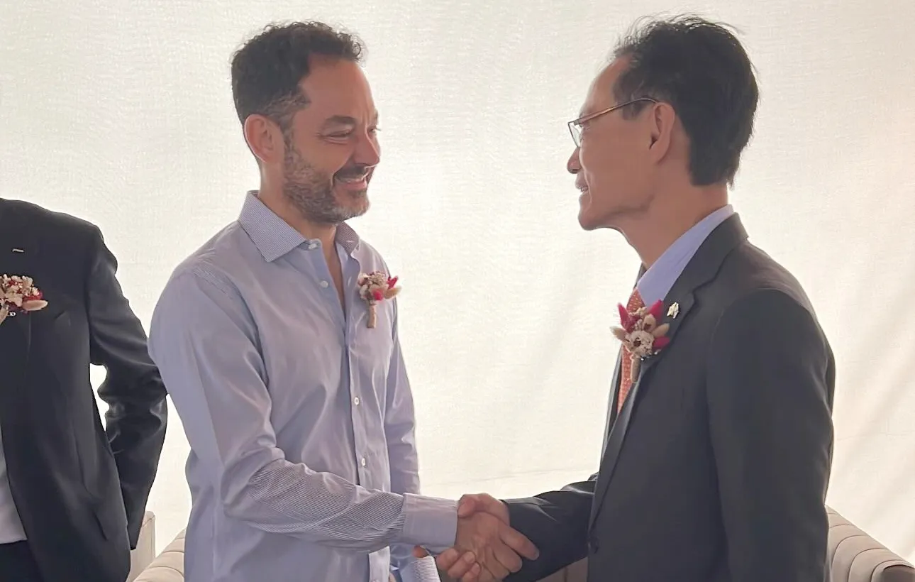 SaveClip.App_464465764_1100196575022203_2962024048546641726_n