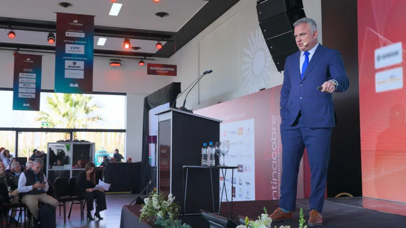 dia-2-argentina-cobre-los-azules00_00_59_06imagen-fija004