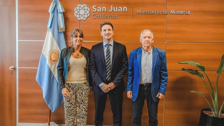 4b60e1aeea88a8fc67502afcdd3eba1b_L