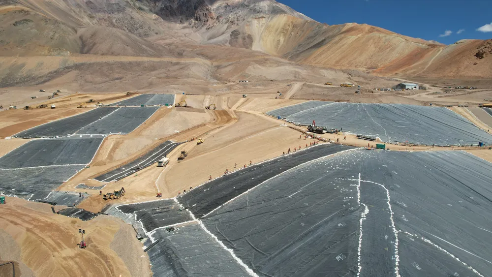 MILICIC-MINA-VELADERO-2