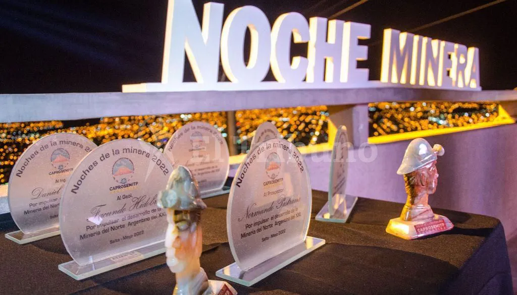 NOCHE
