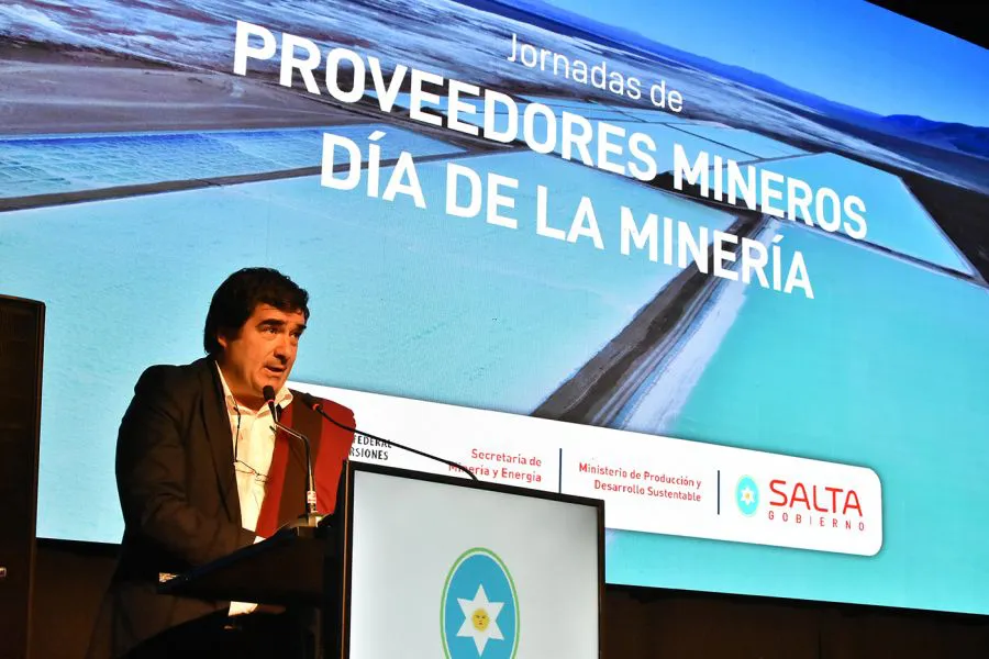 89550-con-el-eje-puesto-en-el-desarrollo-la-cadena-de-valor-minera-el-gobierno-celebro-el-dia-de-la-mineria